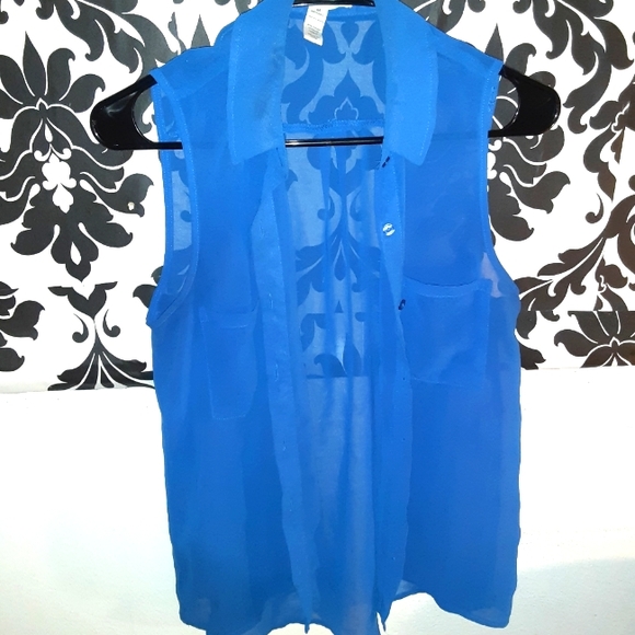 Blue Sheer Sleeveless Camisole - Picture 2 of 7